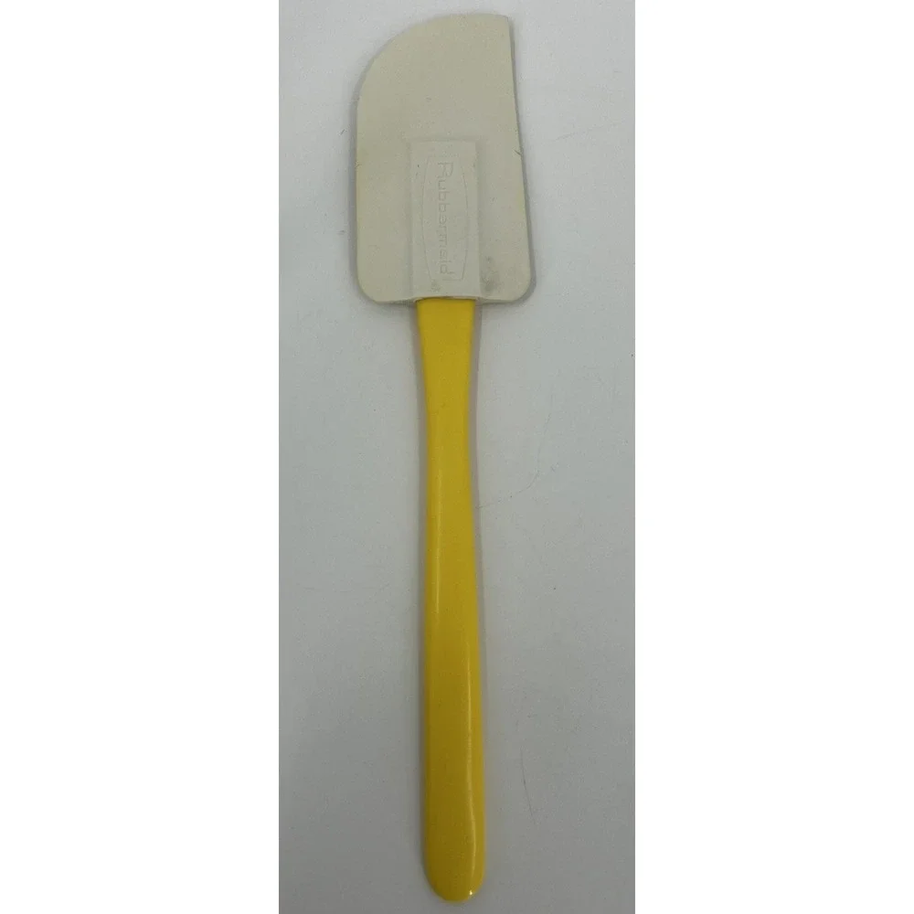 Vintage Rubbermaid #2724 Flexible Spatula Scraper Not Heat Resistant Yellow